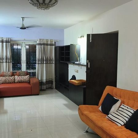 Royale Seaward Service Apartments Madrás Exterior foto