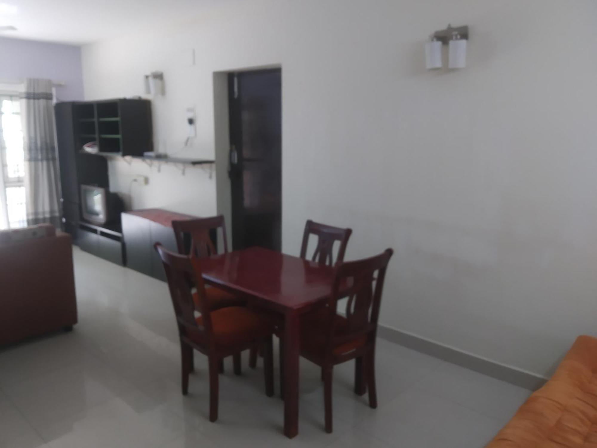 Royale Seaward Service Apartments Madrás Exterior foto